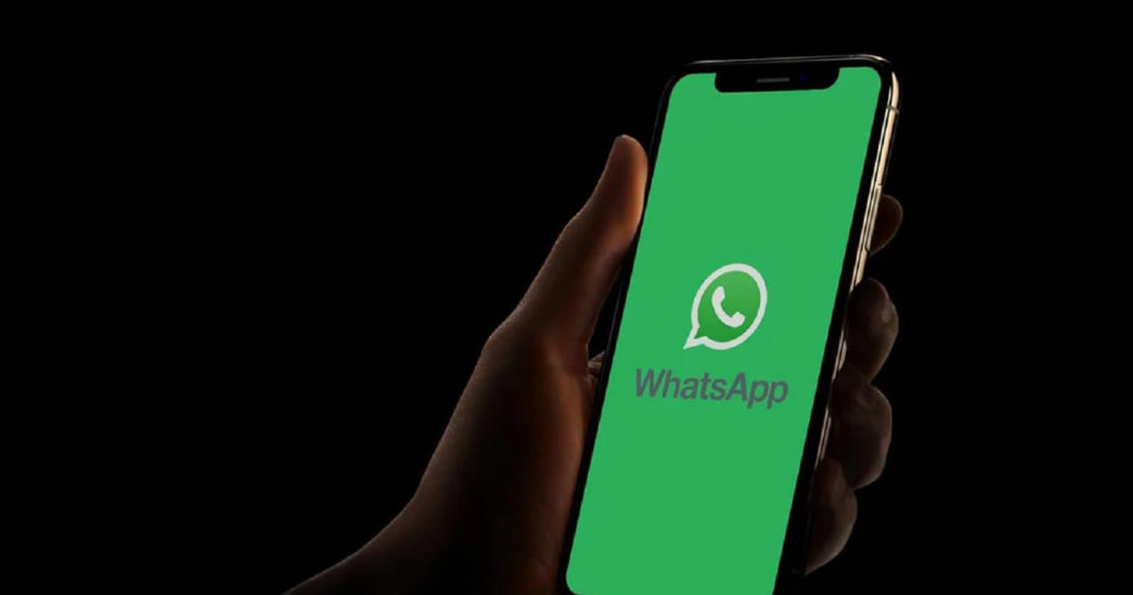 WhatsApp анонсировал появление в мессенджере ИИ-ассистента